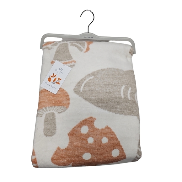 Made in Portugal Mushroom Soft Cozy Throw Blanket 51" x 67" - Picture 3 of 4